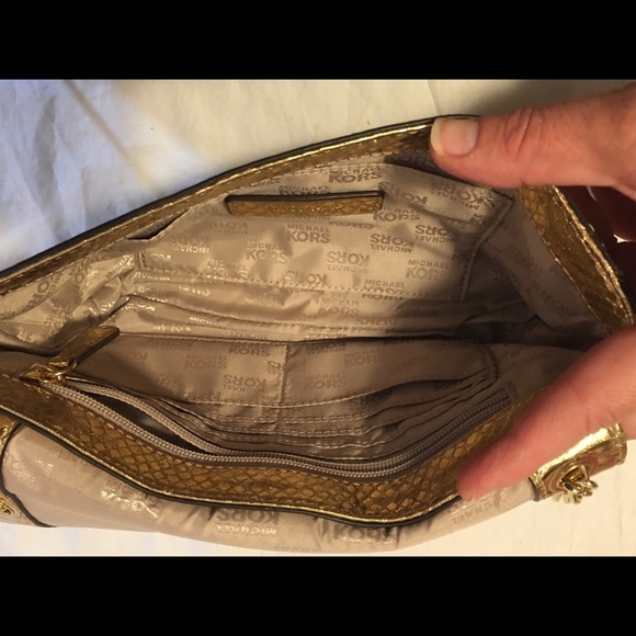 Michael Kors purse - Picture 3 of 3